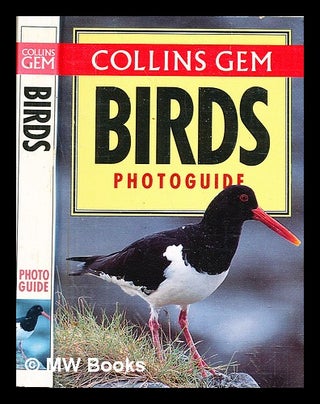Item #357316 Birds : photoguide / text by Jim Flegg ; photographic consultants: David and Jean...